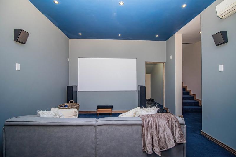 4 Bedroom Property for Sale in Pinnacle Point Golf Estate Western Cape